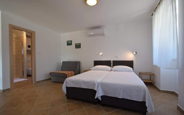 Insula Insule - Rustic & Peaceful - SA1