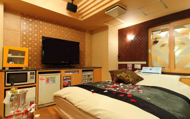 Restay Fuchu - Adult Only