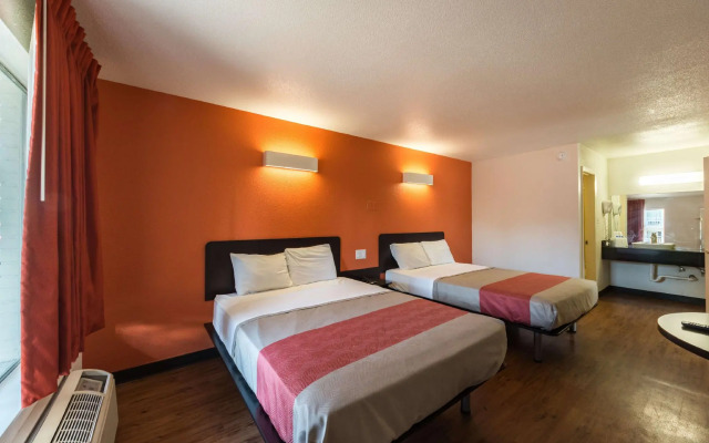 Rodeway Inn San Antonio Downtown