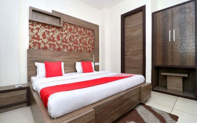 Hotel B.S Residency by OYO