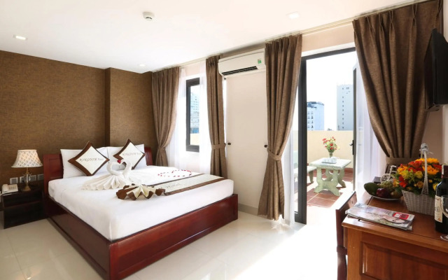 Kingdom Hotel