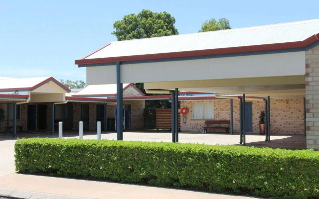 Midlander Motor Inn