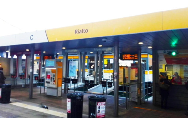 Booking San Marco apart