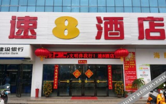 Super 8 Hotel