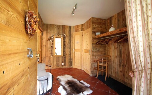 Chalet With 5 Bedrooms In Valloire, With Wonderful Mountain View, Furnished Garden And Wifi 300 M From The Slopes