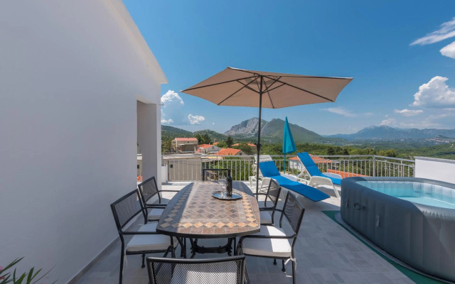 Panoramico penthouse with whirlpool