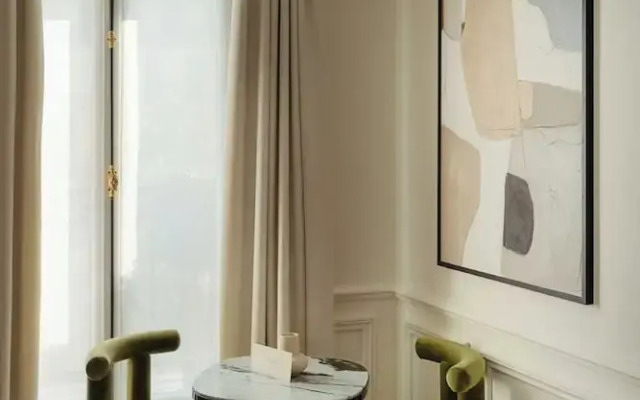 Leon Hotel-pigalle/suite-12