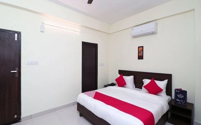 Hotel Royal Monarch by OYO Rooms