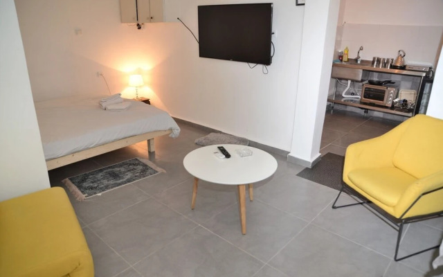 Stylish apt next to bograshov