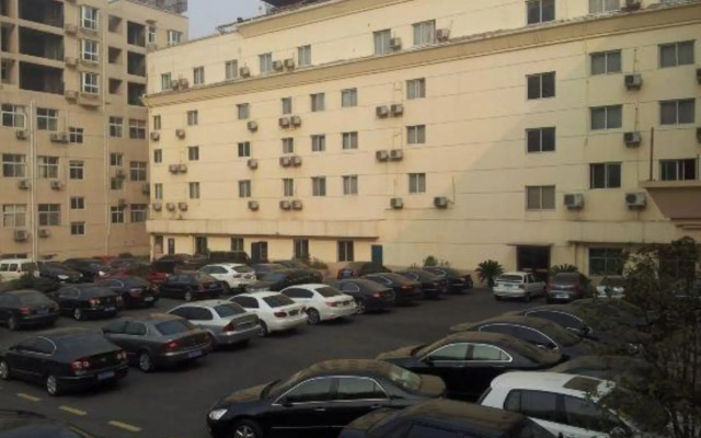 Wuhu Business Hotel