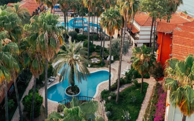 Club Tropical Paradise & Spa
