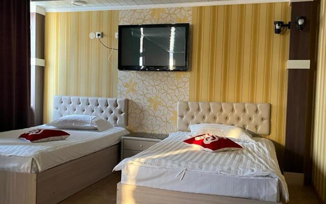 Mandarin Hotel & Fitness Center