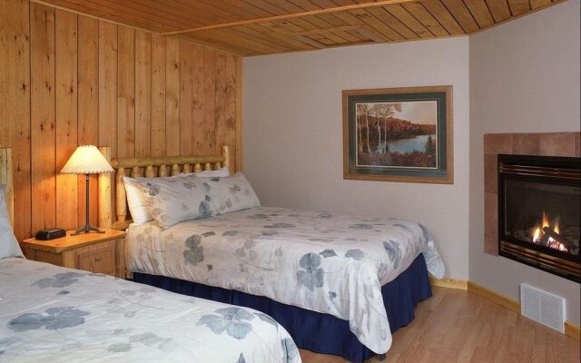 Overlander Mountain Lodge