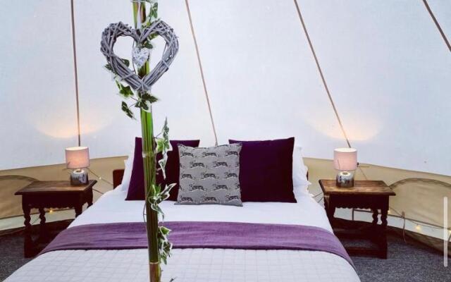 Oxford Riverside Glamping