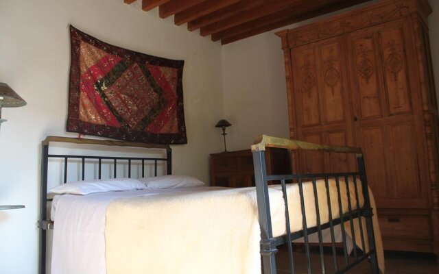 Moustos Traditional House