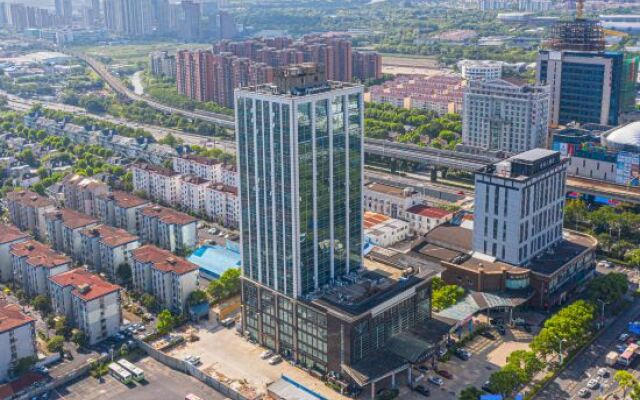 Rezen Dong Hotel
