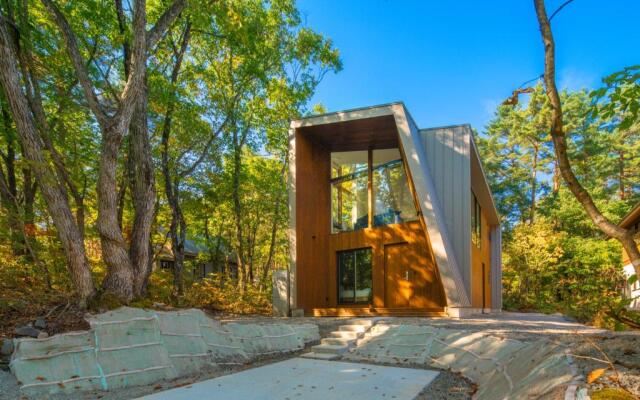 Sanzan Chalet by Hakuba White Fox Company