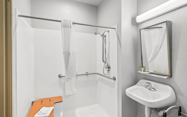 Microtel Inn & Suites by Wyndham Searcy