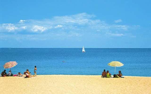 Apartment in Ghisonaccia Near Sandy Beach