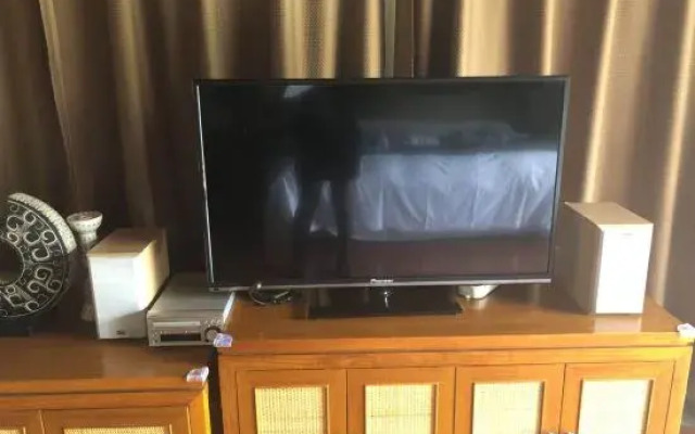 Poly Hot Spring Spa Hotel