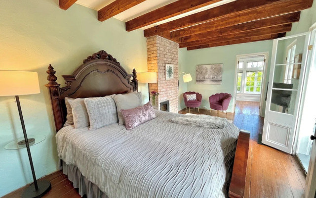 French Quarter Lanaux Mansion B & B