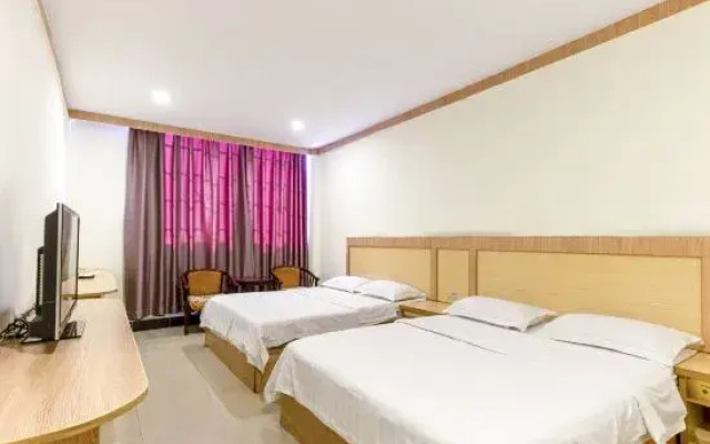 Foshan Xinxin Hotel (Sanshui Square)