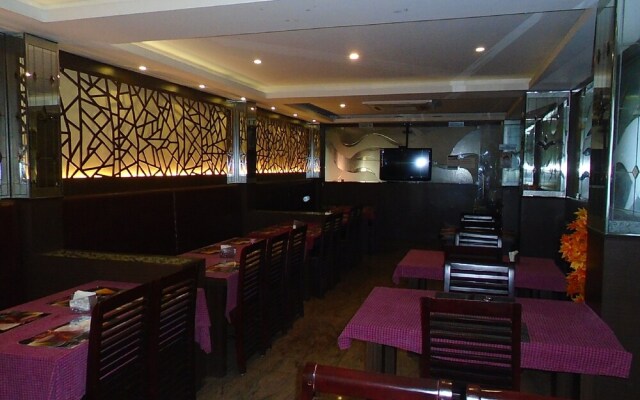 Hotel Royal Residency