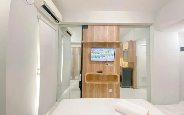 Basic Studio At Candiland Apartment