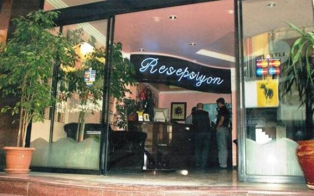 Ozgur Hotel