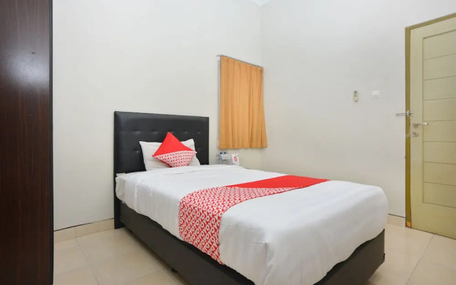 Oyo 743 Garden Guesthouse