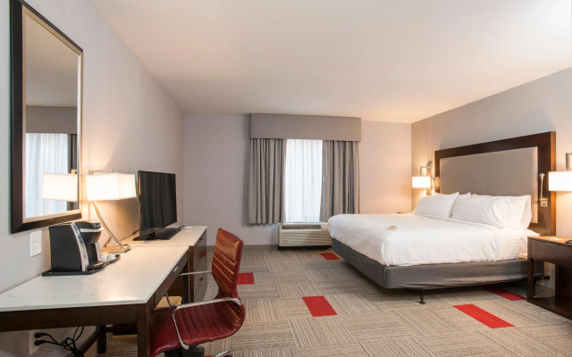 Holiday Inn Hotel & Suites Cincinnati Downtown, an IHG Hotel