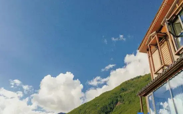 Yinshan Yunshe Boutique Homestay