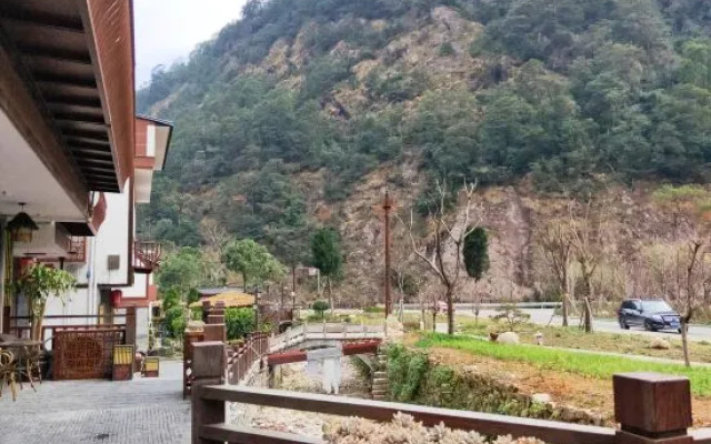 BenShe Inn