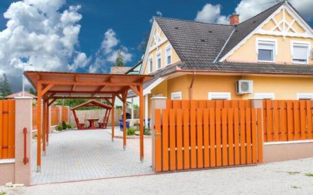 Holiday Home Balaton H453.1