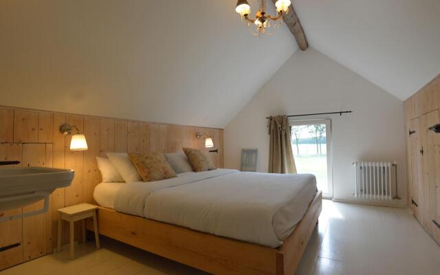 Beautiful Holiday Home In Lage Mierde near Forest