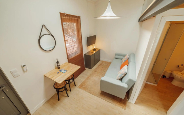 Mezzanine Stylish Apartment S