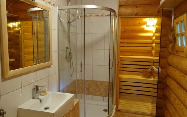 Podlipje Estate With Sauna