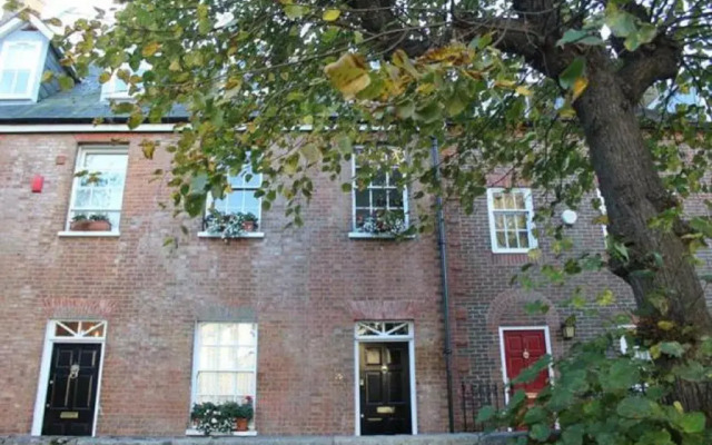 Quayside House
