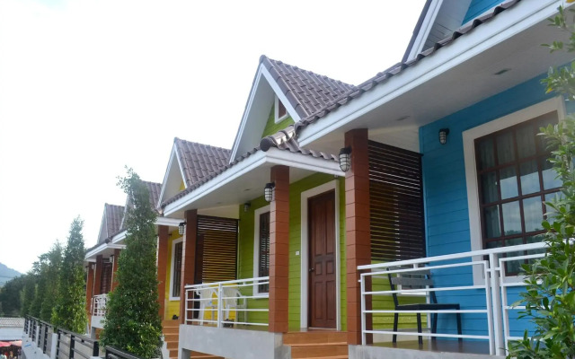 Toffee House Resort