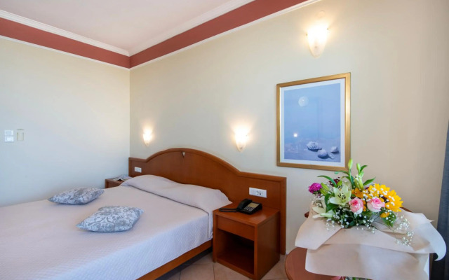 Hydramis Palace Beach Resort