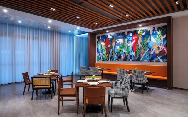 UrCove By Hyatt Yangzhou Dongguan Street