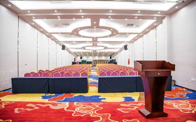 Chonpines Hotels·Guangyuan Nanhe Central Plaza
