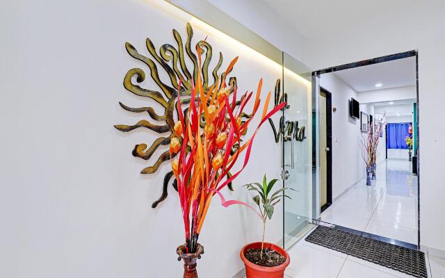 Collection O 82824 Hotel La Veera