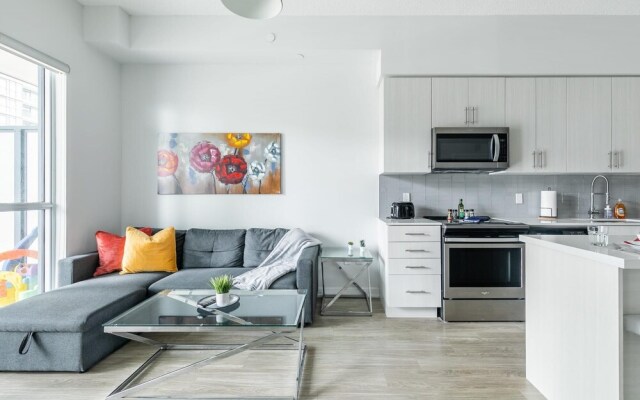 Bright and Spacious 1BR Condo w Large Balcony