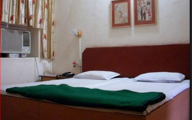 Hotel Grand Barrack