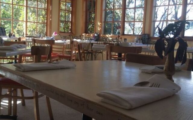The Hideaway Retreat