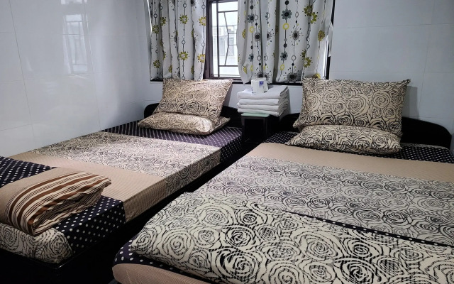 Manila Hotel - Hostel