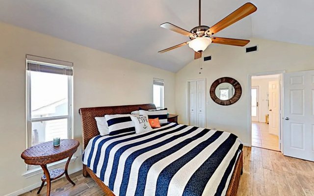 Canal 22108 - 3 Br Home