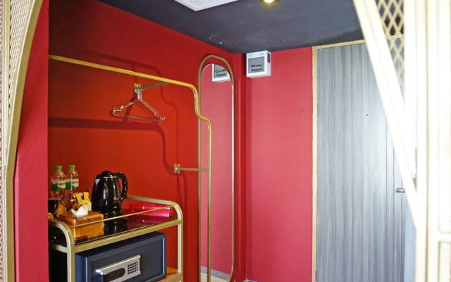 4 Monkeys Hotel