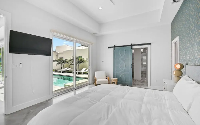 Paradise Found 3 Bedroom Home by RedAwning